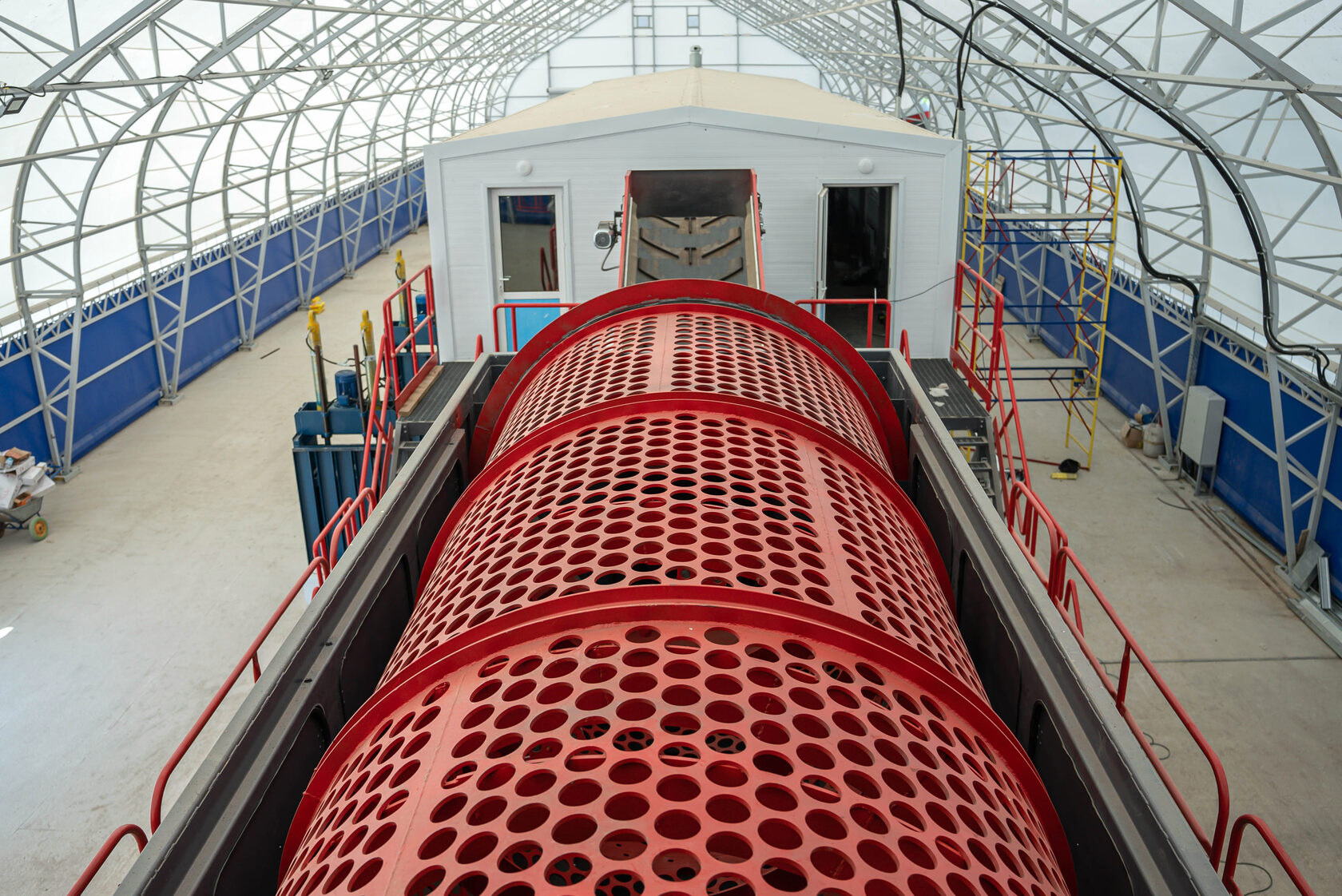 Chain feed conveyor